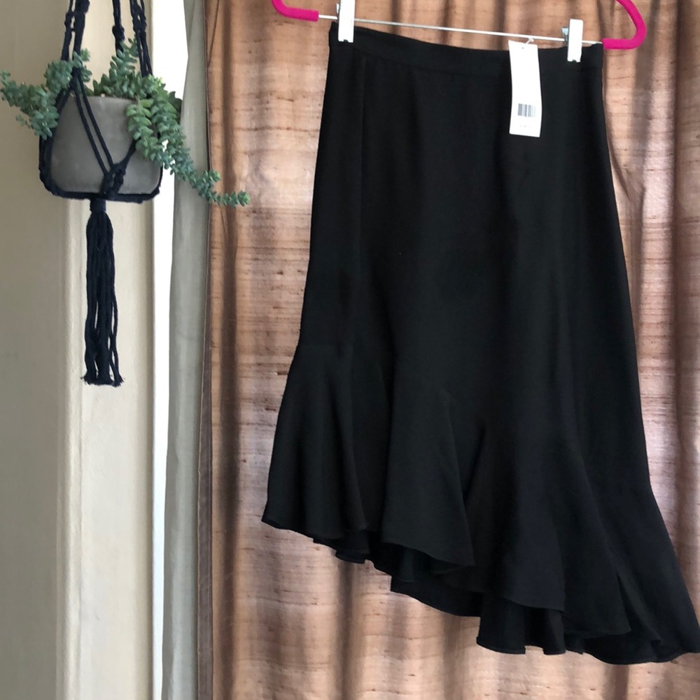 Black skirt